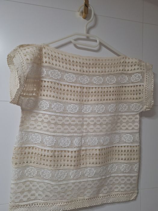 Bluzeczka uszyta z bawelnianych koronek Hand made