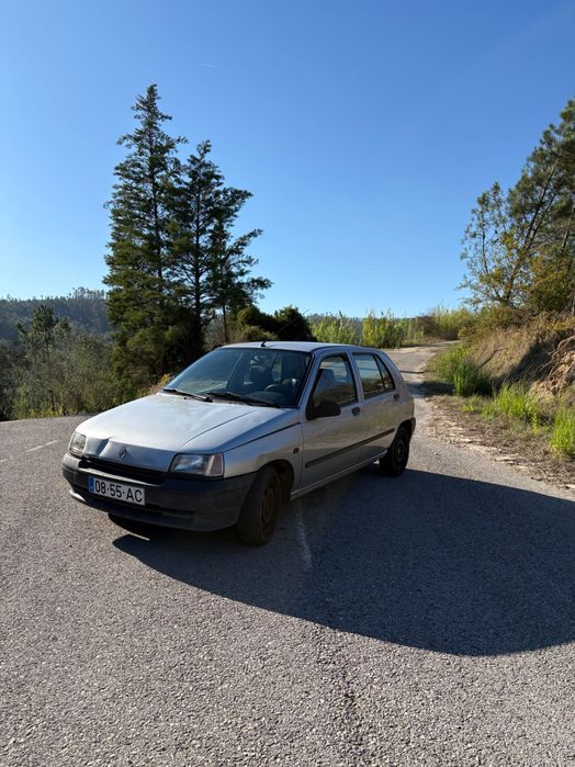 Renault Clio 1.2 — photo 2