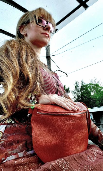 Небольшие сумочки/клатчи