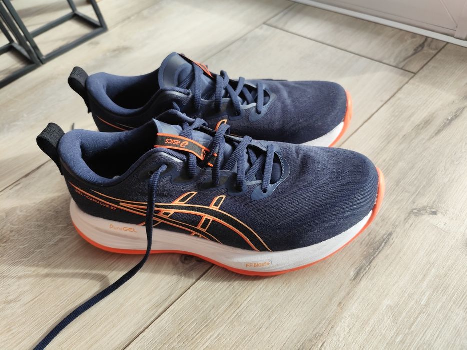 Asics Gel Cumulus 27  r.42.5 męskie buty do biegania