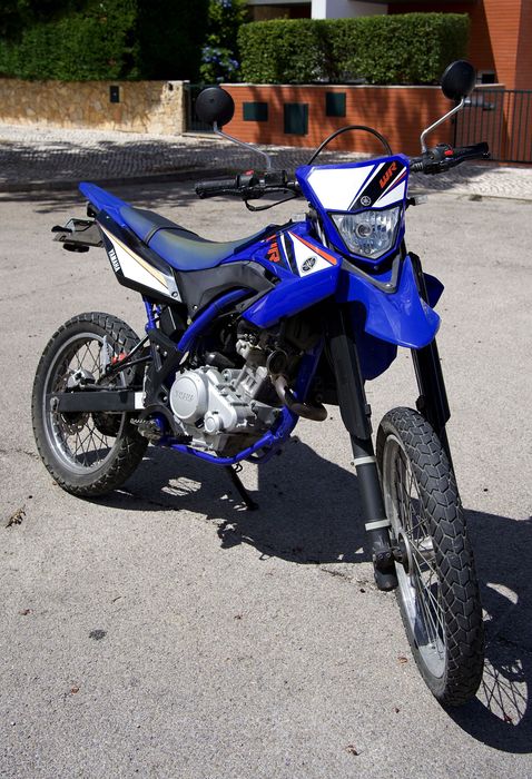 Yamaha WR125R 2009 – apenas 13.107 km, sempre em garagem