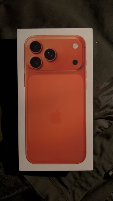 Iphone 17 Pro Max 256GB novo “laranja”