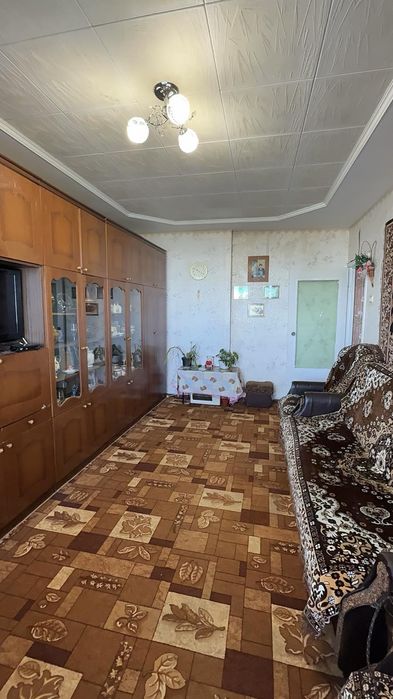 Продаж 4-х кімнатна по вул. Прилуцькій