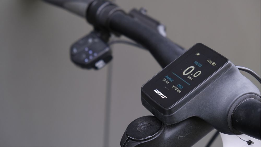 Електровелосипед міський Giant Explore blue