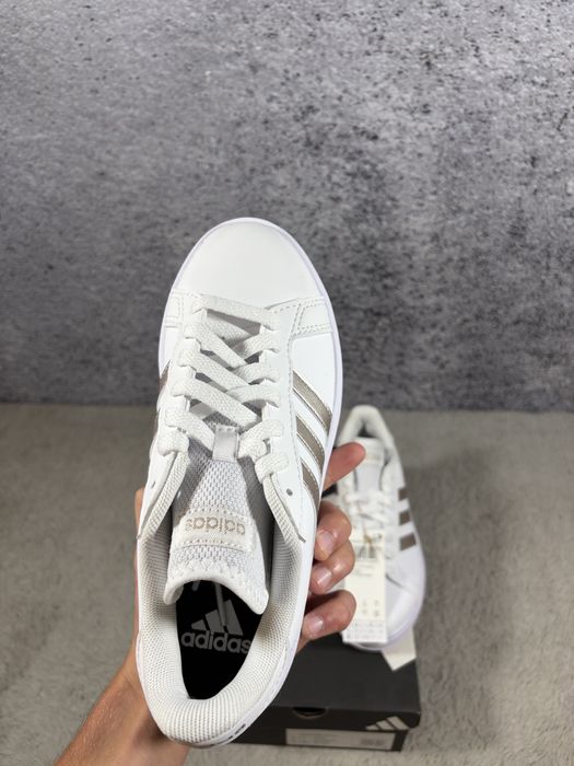 Adidas Grand Court