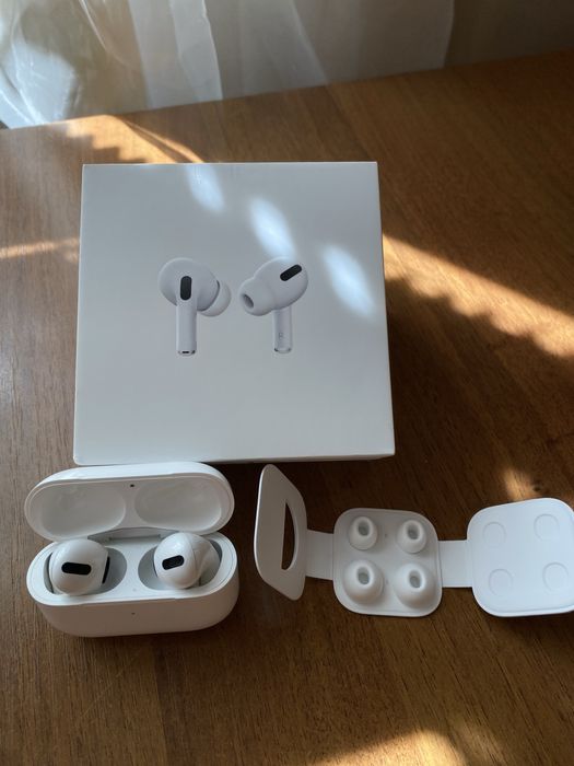 Apple AirPods Pro 1 покоління
