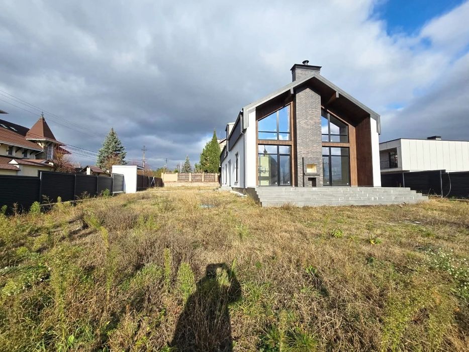 Будинок 240 м2 2 світло ліс 10 соток с. Іванковичі 11 км Феофанія