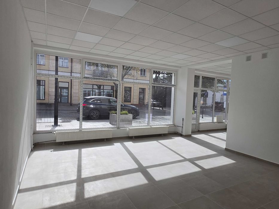 Lokal handlowo-usługowy 115 m² | Duże witryny | Centrum Płocka | Kościuszki 1