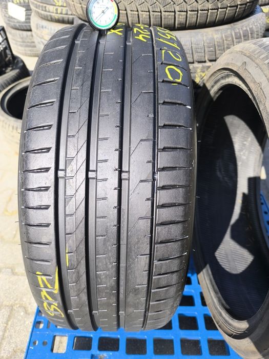 Opona Falken Azenis FK 520  245/35/20 pojedynka