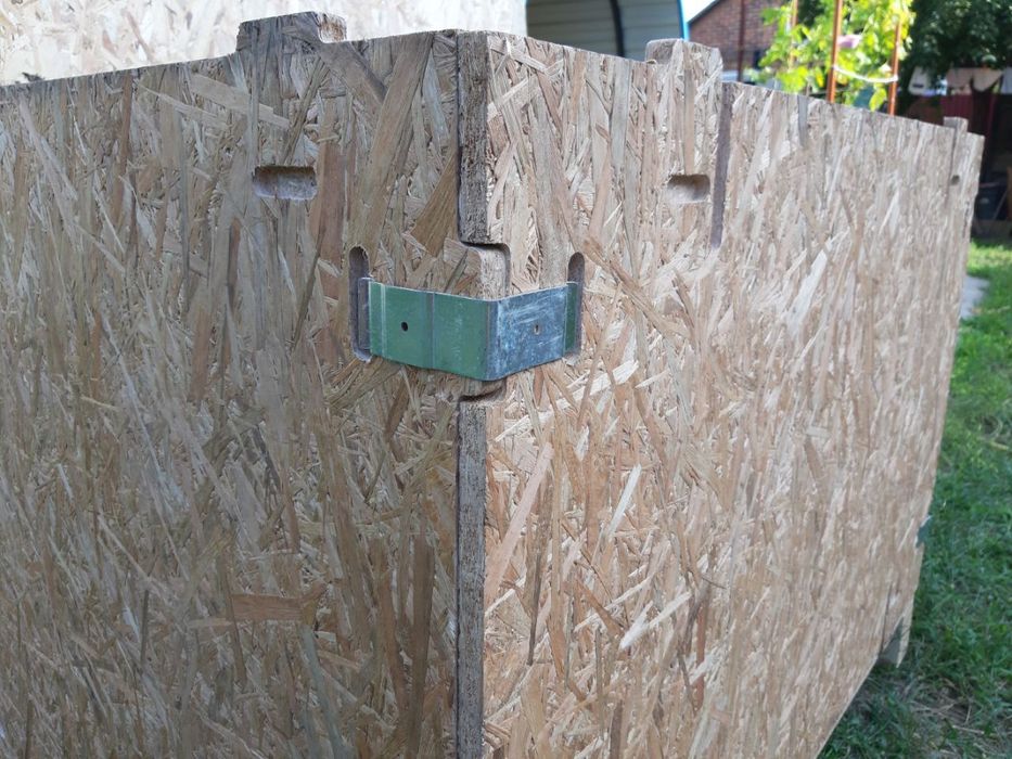 Бокс для зберігання з тирсоплити