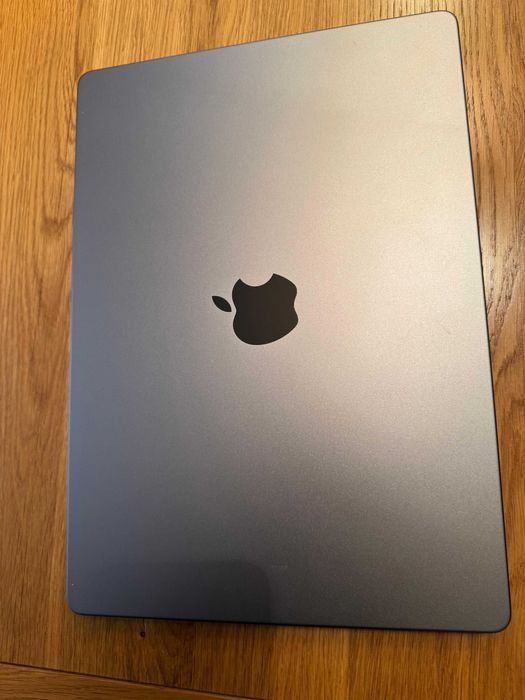 Macbook Pro M2 16GB RAM 512GB SSD A2779 Stan Idealny