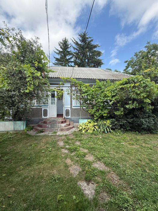 Продам будинок  25 км. до міста Камʼяць-Подільський.