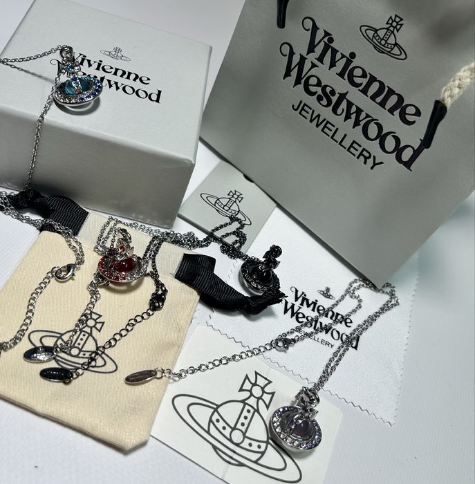 Підвіска Vivienne Westwood