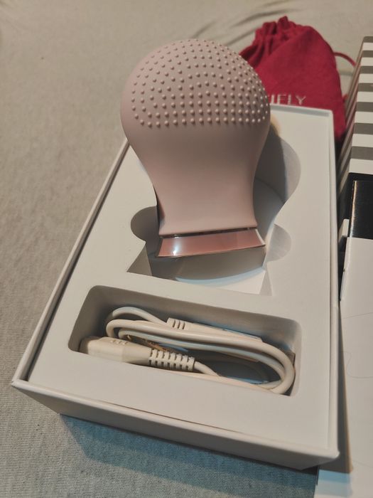 Szczoteczka soniczna do oczyszczania twarzy BEAUTIFLY