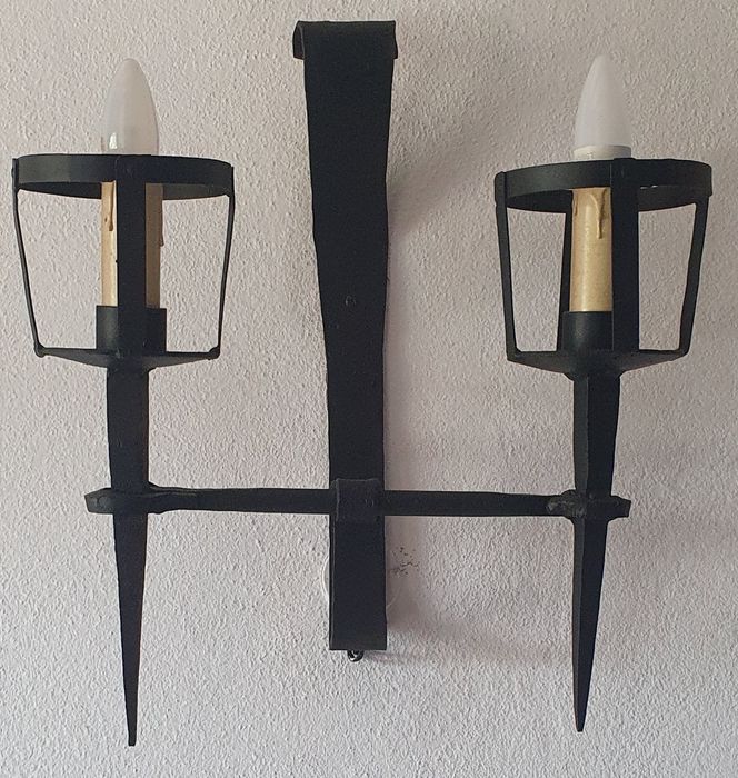 Apliques em ferro forjado