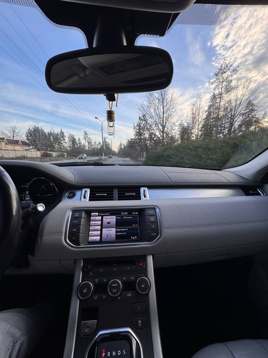 Продам ренж ровер евог 2013 року