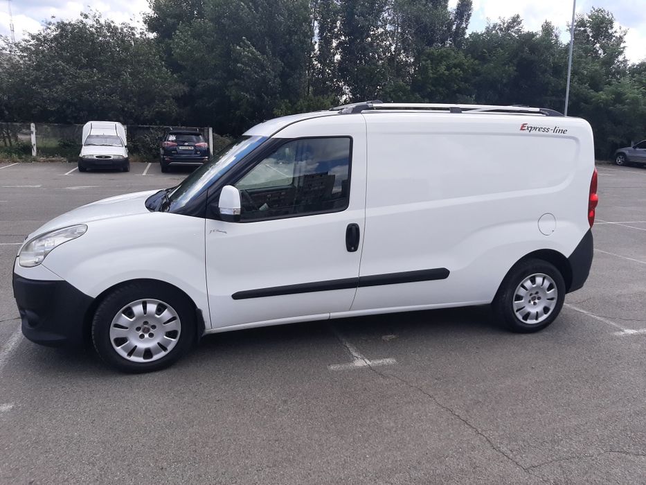 Продам Fiat добло 1.6 турбо дизель .Грузовик максимальна база.