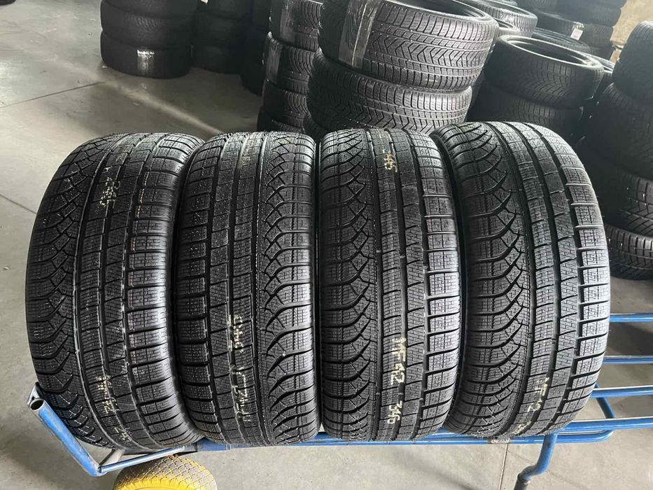 255/40/21 R21 Pirelli PZero Winter * 4шт нові зима