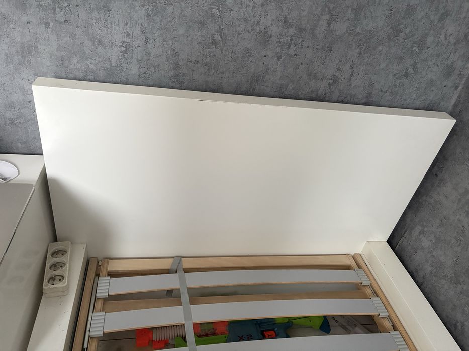 Sprzedam łóżko malm ikea 120x200 regulowany stelaz