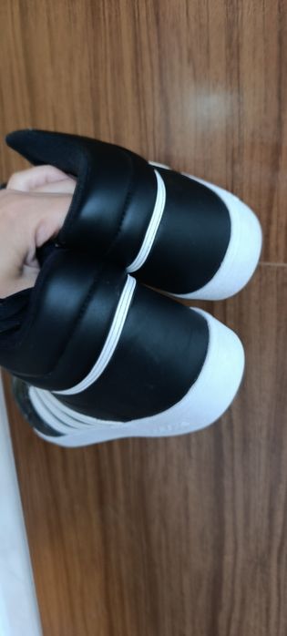 високі демісезонні кросівки Adidas Hoops 2.0 Mid  43 р 27.5см
