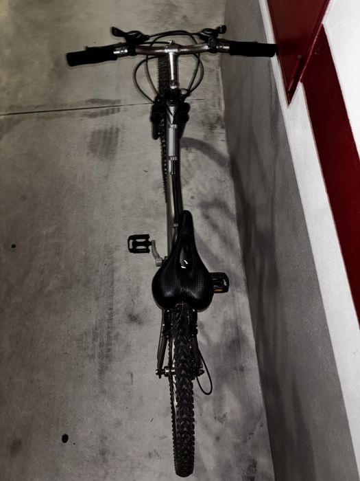 Bicicleta BTT nao profissional
