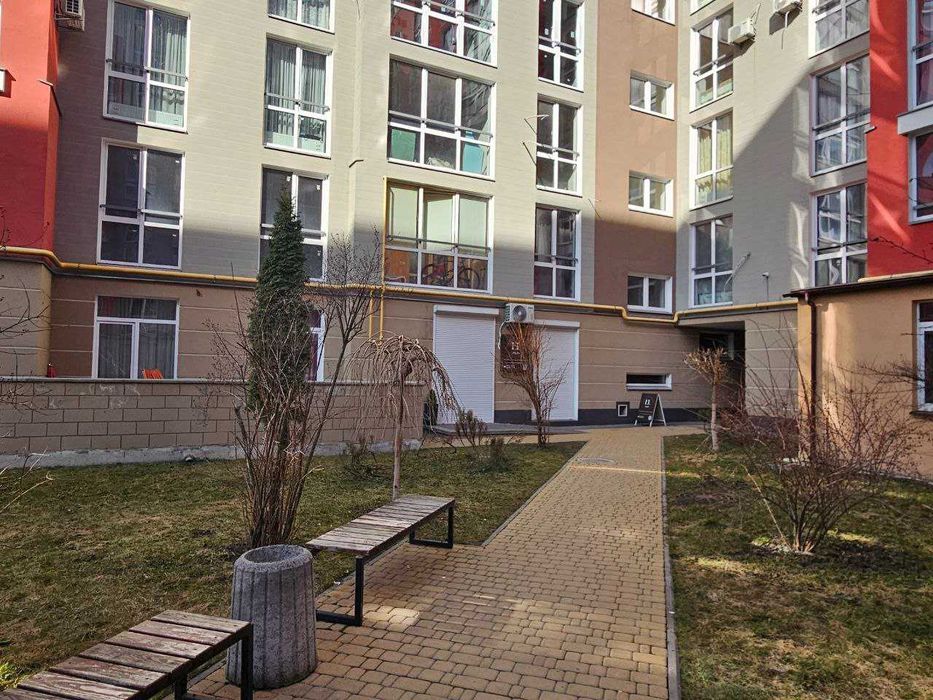 Продаж нежилого приміщення з окремим входом в ЖК "Столичний"