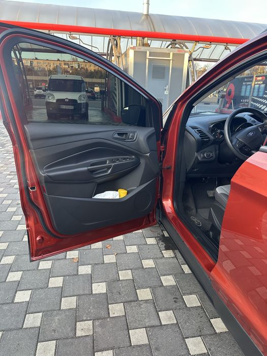 Ford Escape 2019 • 115 тис. км • Один власник в Україні