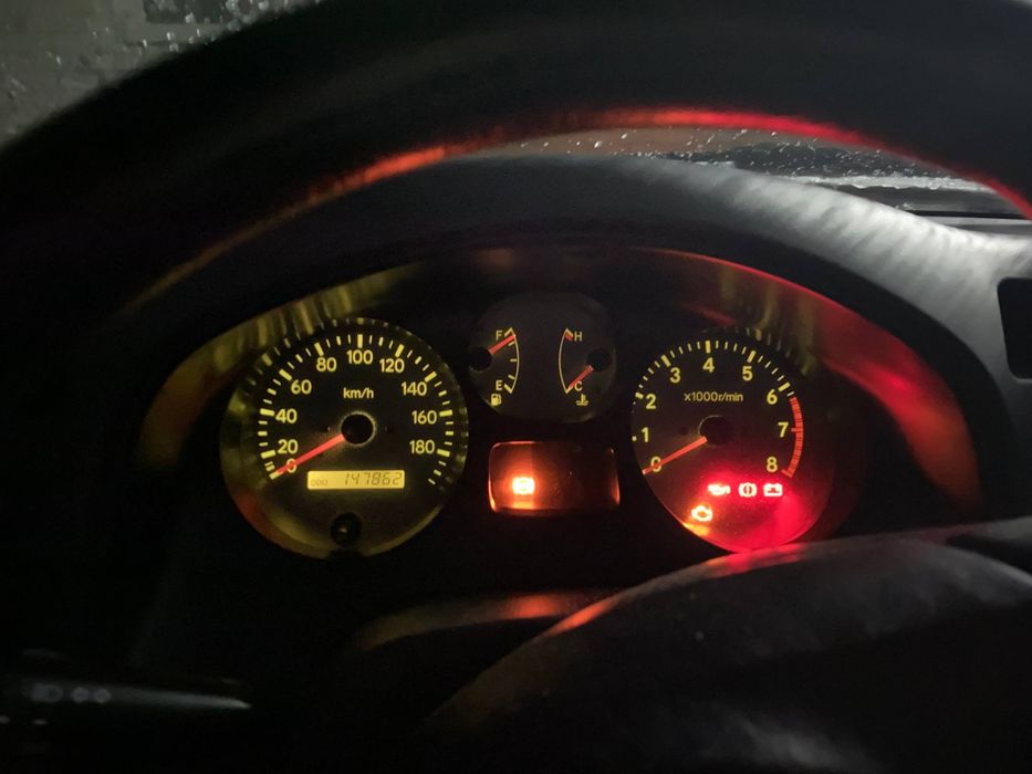 Продам Toyota rav4 ( равлик)