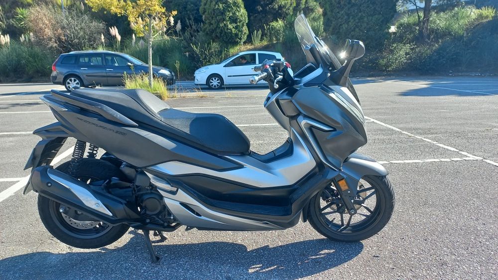 Vendo Honda Forza 300