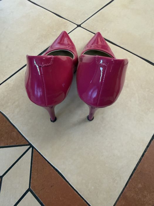 Buty szpilki 38 lakierowane