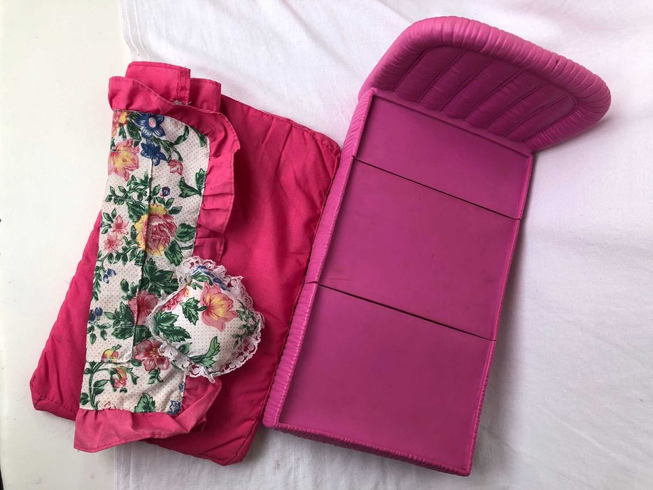 Mobilia de quarto para bonecas
