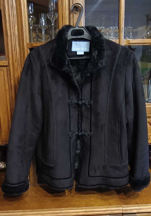 Kożuszek czarny rozm.L