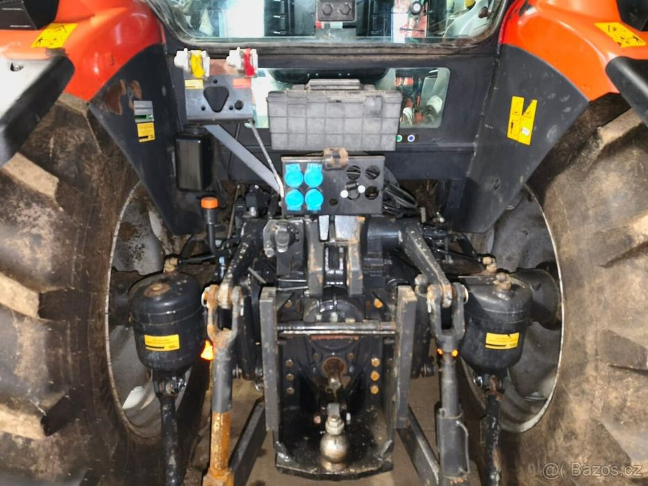 McCormick  T 110 MAX nie case ani New holland , zetor