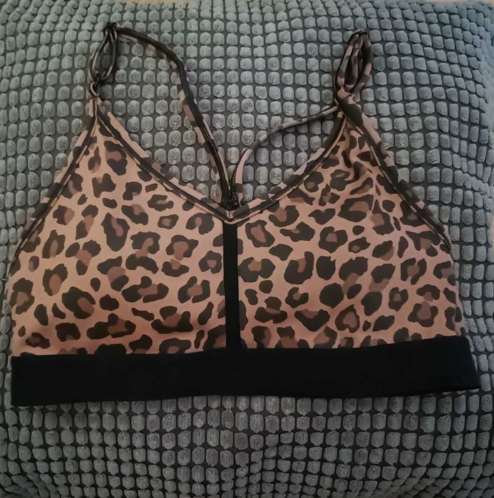 Nike biustonosz sportowy w panterkę XS/S