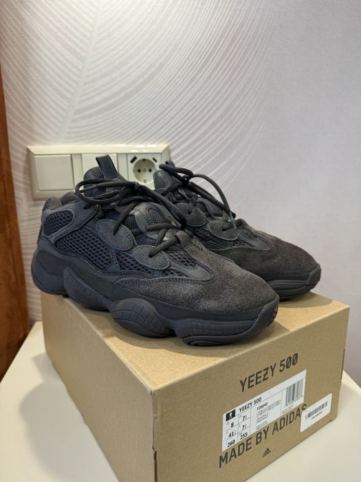Yeezy boost 500/