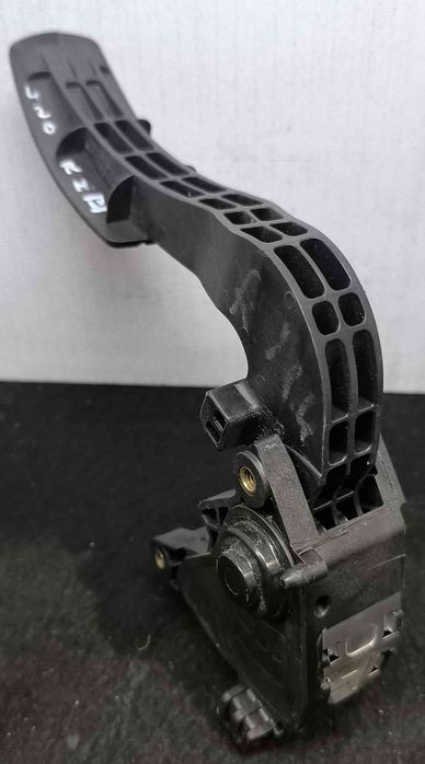 Pedal do Acelerador 180023067R - RENAULT MEGANE IV Hatchback