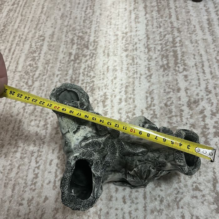 Продаю декор в аквариум