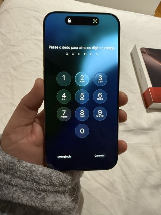 Iphone 16 pro max desert titanium