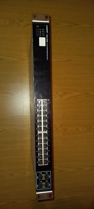 Equipamentos de Rede Switch CISCO e Linksys (Como Novo)