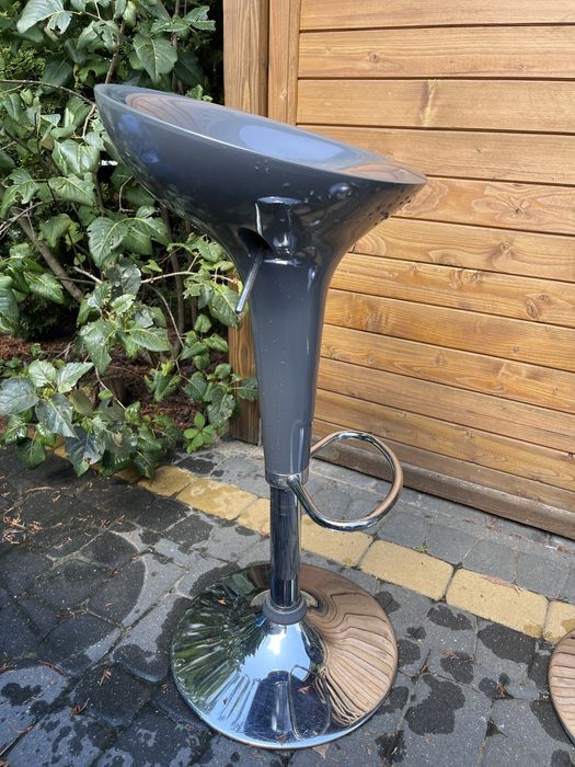 Hokery, stan dobry, cena za komplet