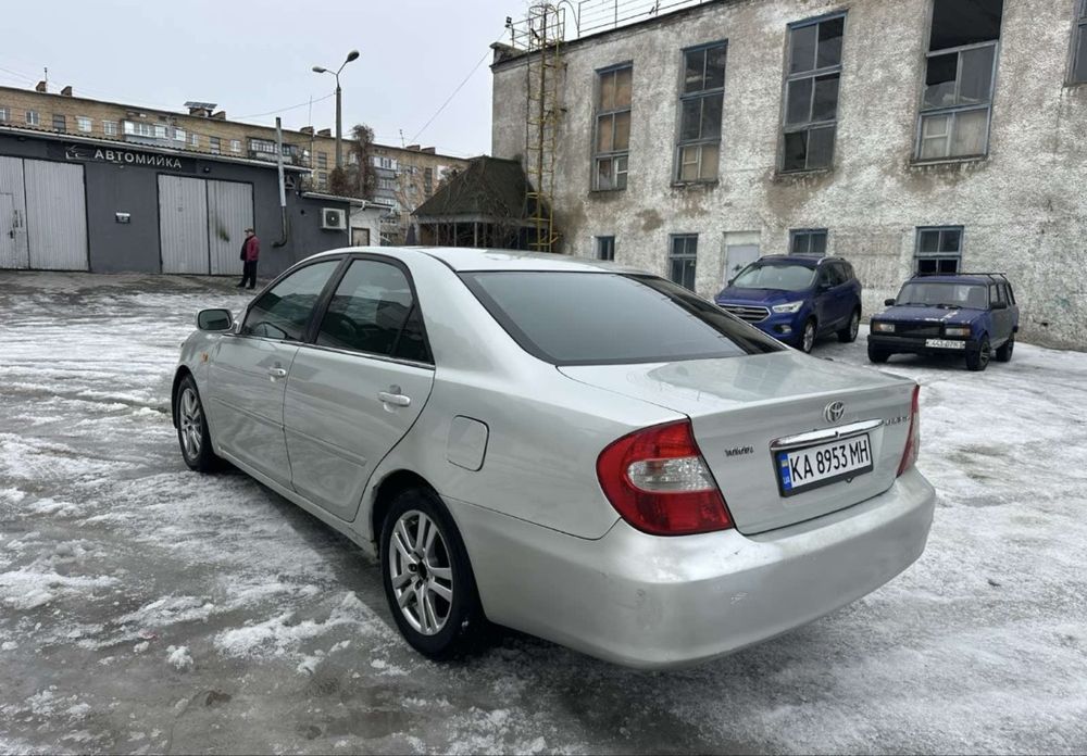 Продам Тойоту Камрі 30