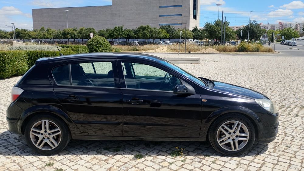 Opel Astra Bonito