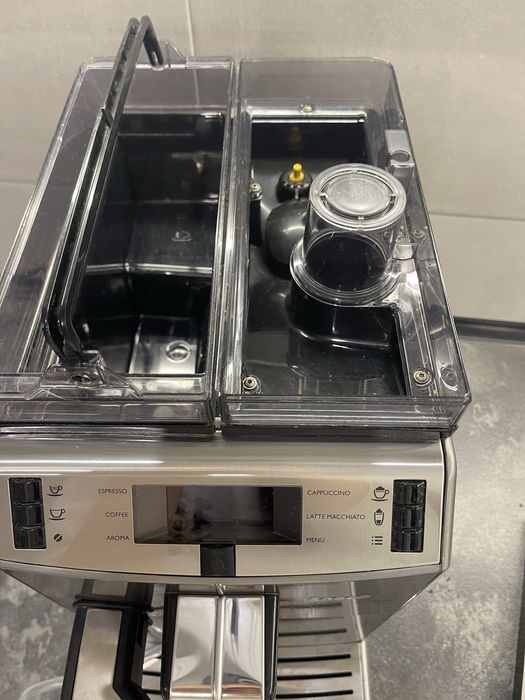 Кавомашина Saeco Lirika One Touch Cappuccino