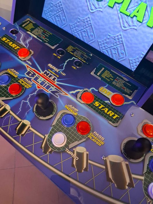 Automat arcade Arcade1UP NFL Blitz Legends