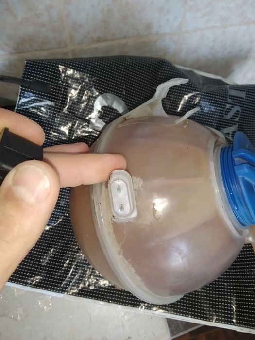 Расширительный бачок, для Volkswagen Passat B5 · Рестайлинг, 2000-2005