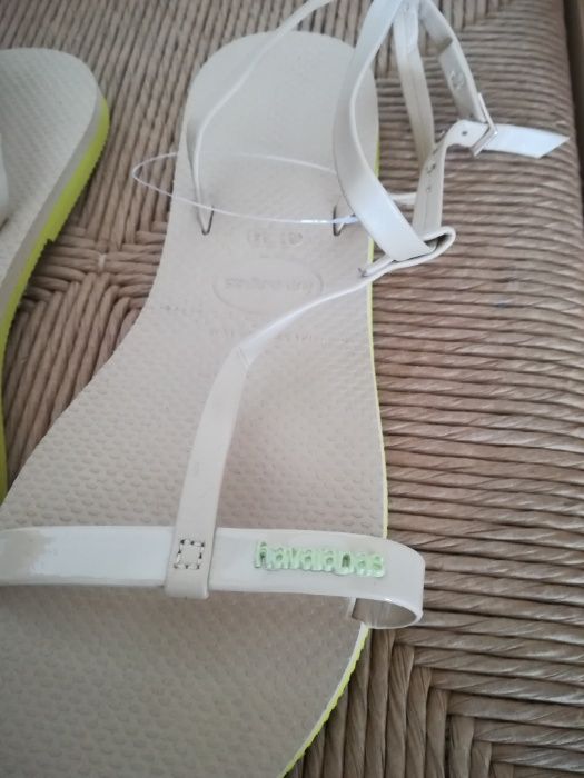 Sandálias Havaianas NOVAS