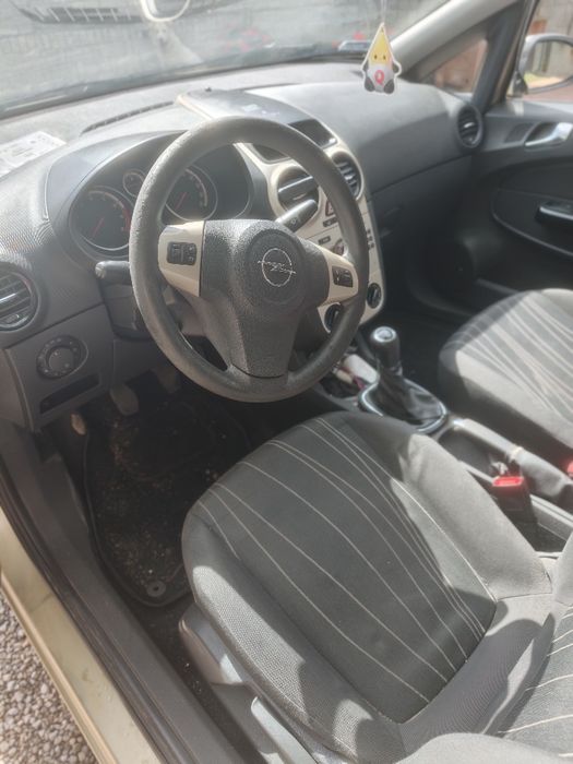Opel Corsa  1.4 benzyna gaz wersja D 2008 r.