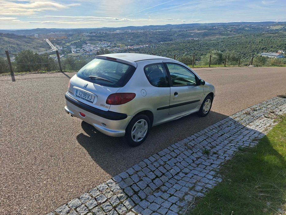 Peugeot 206 Van 1.4 Hdi, 65cv, 2003/257000 kms, Muito Boa Condição!