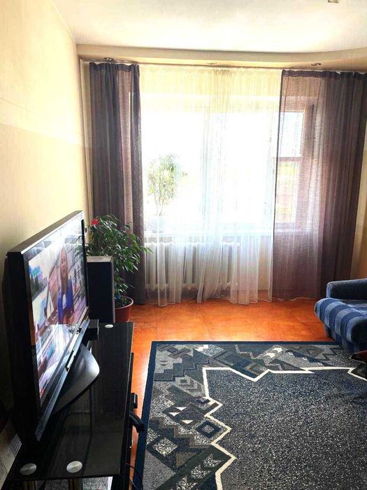 | Продаж 4-кімнатної квартири в затишному районі + Гараж