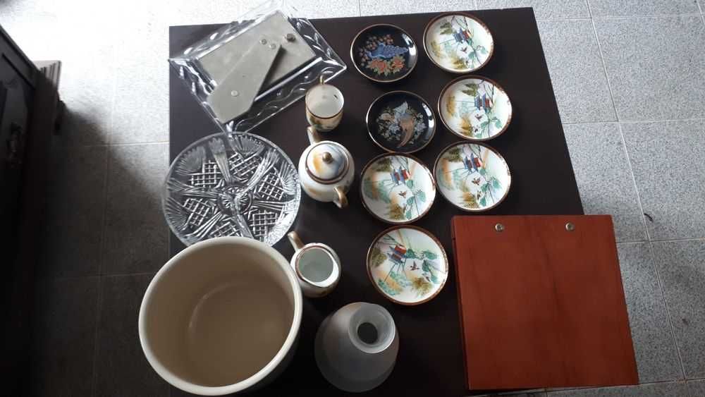 Album foto,moldura,prato aperitivos e pratos decorativos-tudo 10 euros